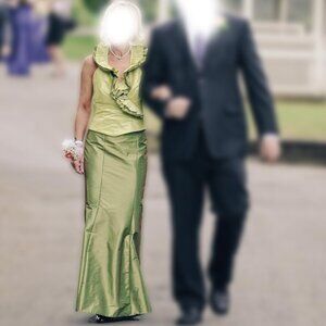 Green Weise 2 piece Halter Dress equivalent to Women's size 4